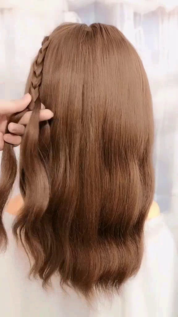 发量少的女生怎样编发简单好看图解