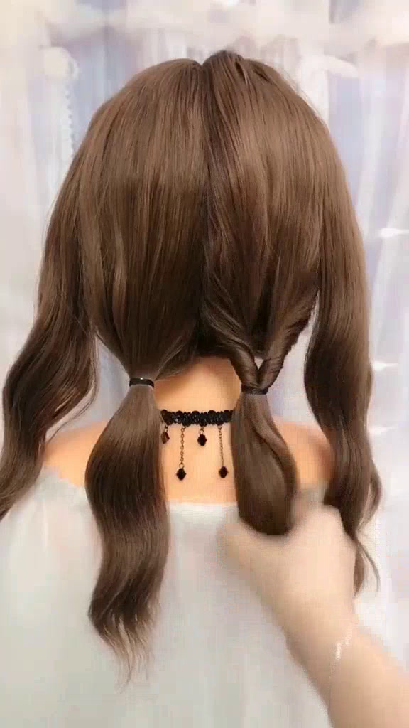 女生头发怎么扎才好看图片