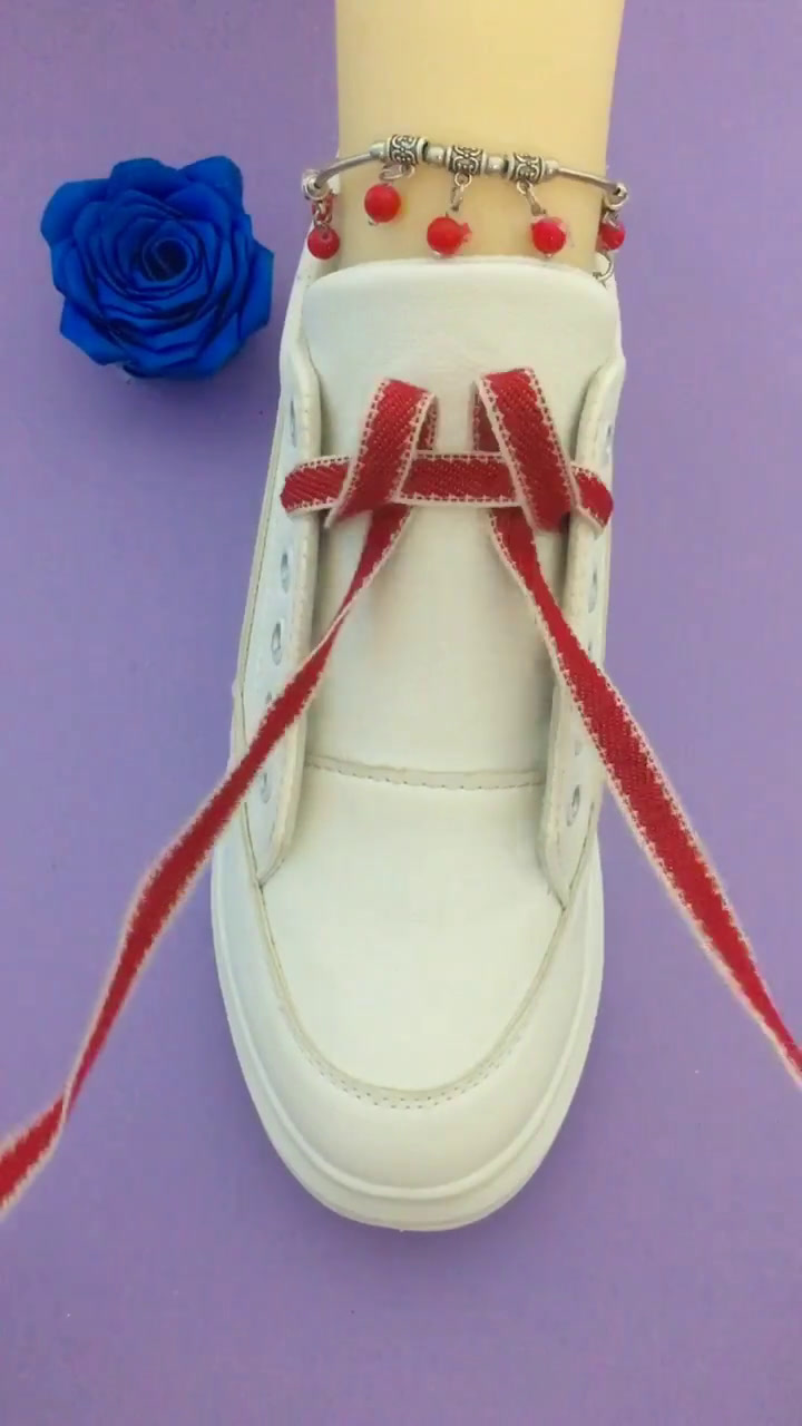 运动鞋鞋带怎样系?(普通系法)