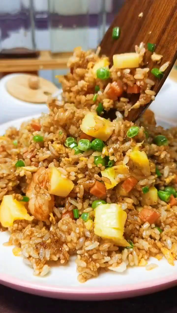 泰皇炒饭的配料和具体做法?