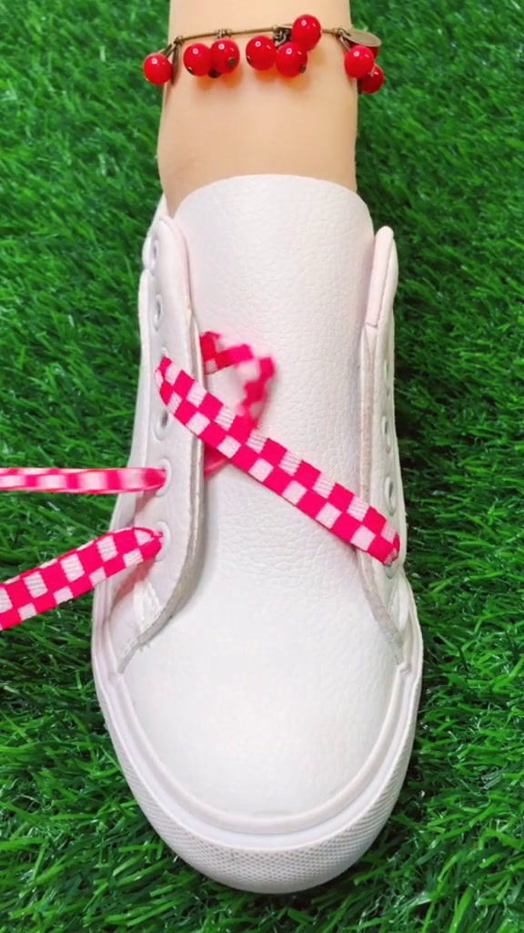 6孔鞋有什么好看的系鞋带方法