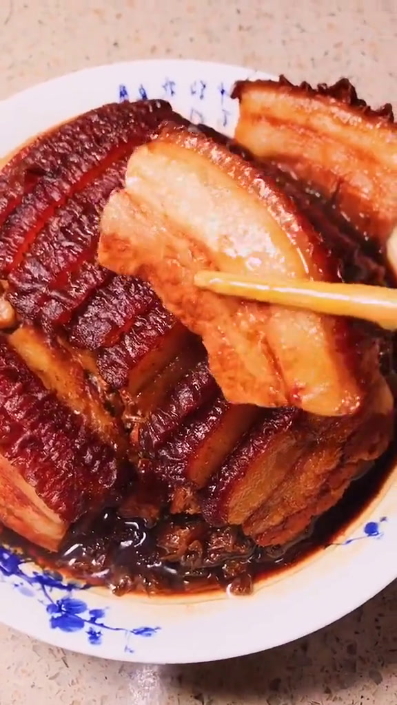 梅菜扣肉的做法(重庆的一道菜)