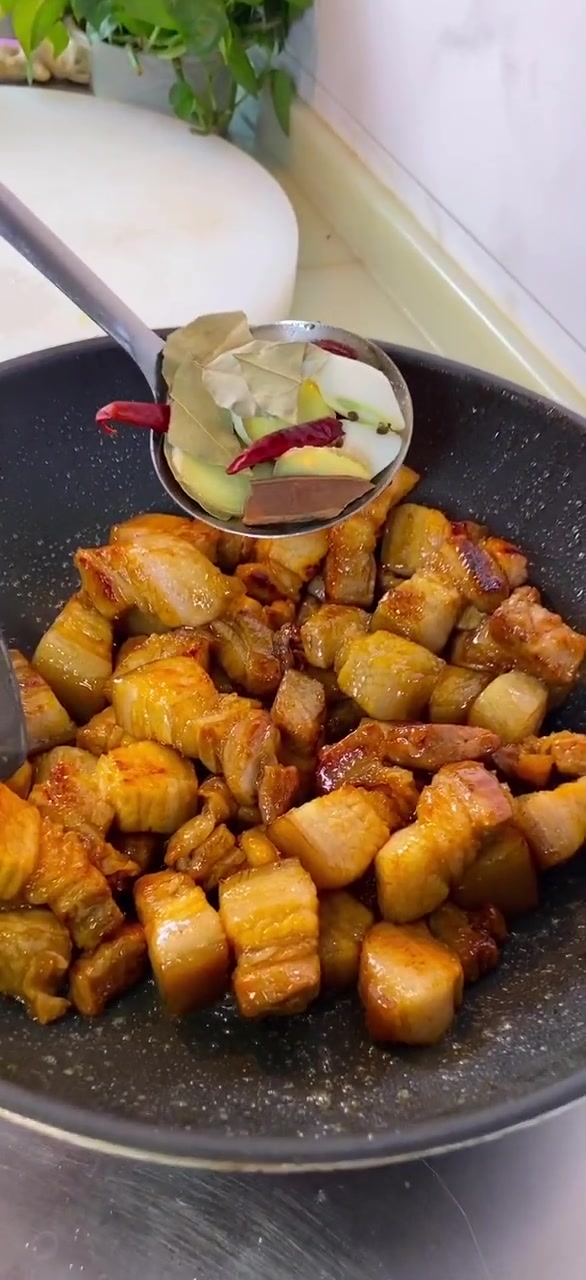 想做几个简单家庭拿手菜,谁有教程?