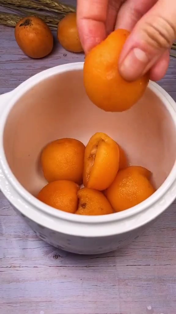 冰糖腌枇杷的作用