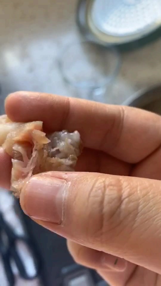 在美团优选买到假肉该怎么办?